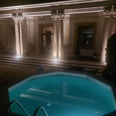Dimora Charleston Parcheggio Privato In Loco Gratis Лечче