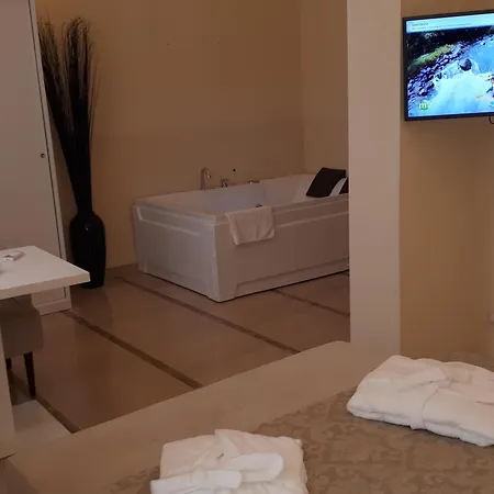 Dimora Charleston Parcheggio Privato In Loco Gratis Отель типа 